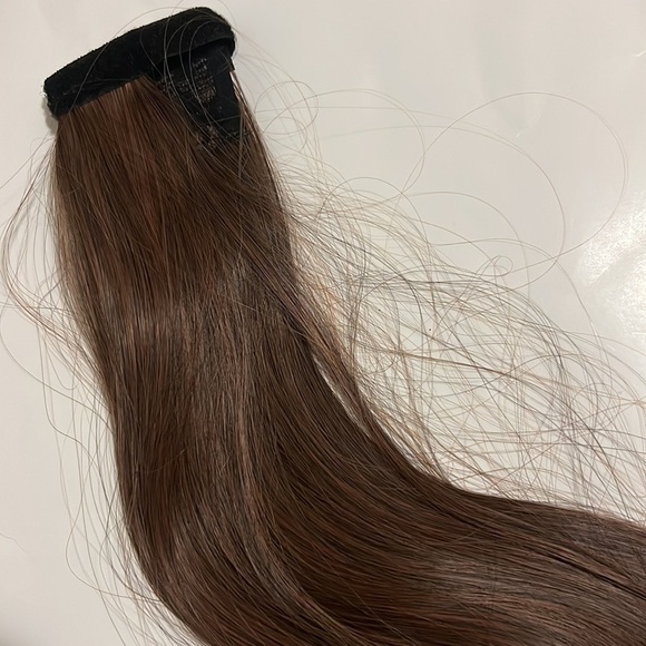 ⭐️barsdar 26” Straight Ponytail Extension - Darkest Brown mix Auburn Evenly⭐️ - Picture 5 of 6